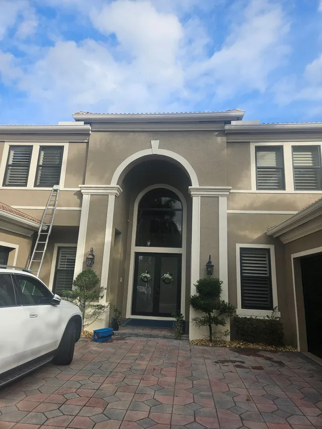 Window washing service in Delray Beach